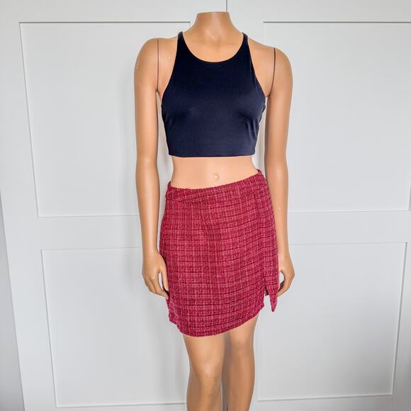 NWT-Blue Rain of Francesca’s-Clara Tweed Mini Skirt-Burgundy Red-Women’s Small - Picture 2 of 11